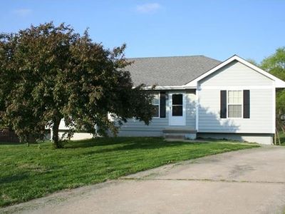 709 Lodwick Ln, Excelsior Springs, MO, 64024