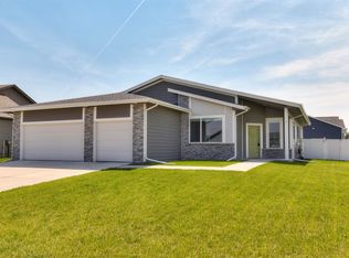 315 NW Gracewood Dr, Waukee, IA 50263