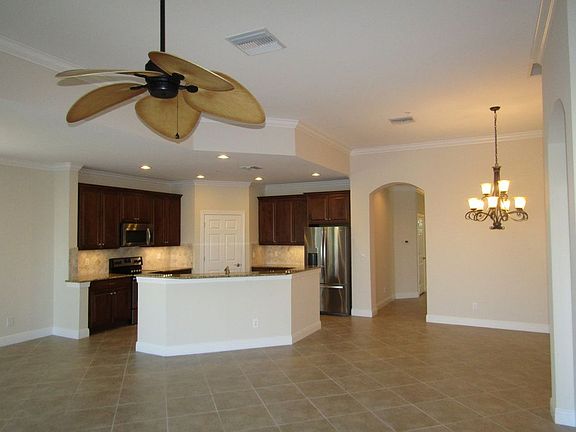 4th image of 209 Bella Vista Ter Unit D