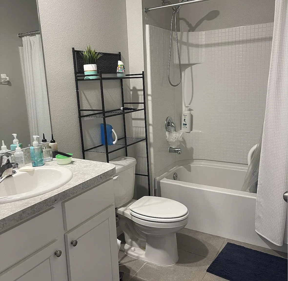 4 bed, 1828 sqft, $2,700 — Photo 4