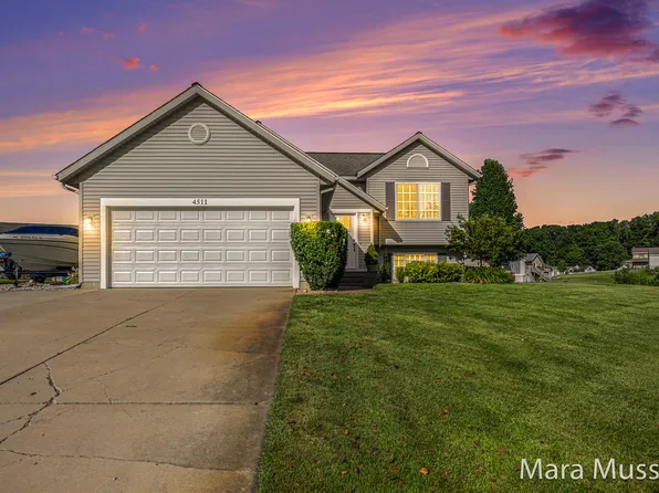 4511 Serry Dr, Caledonia, MI 49316