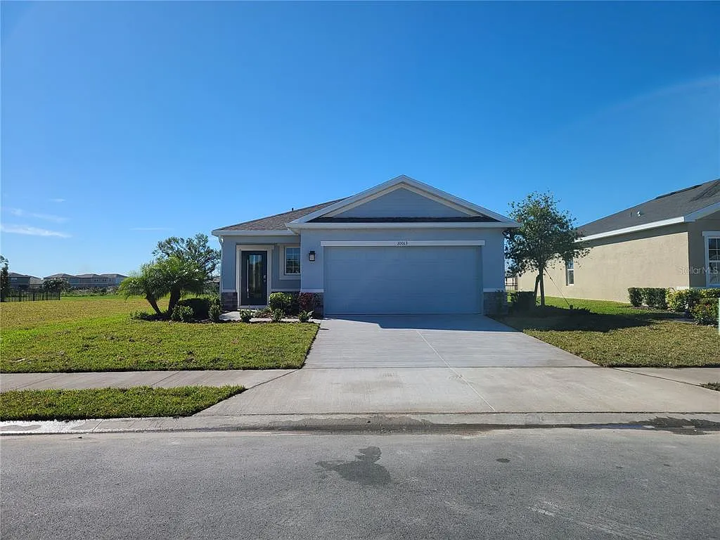 3 bed, 2.0 bath, 1501 sqft, $2,500 — Photo 2