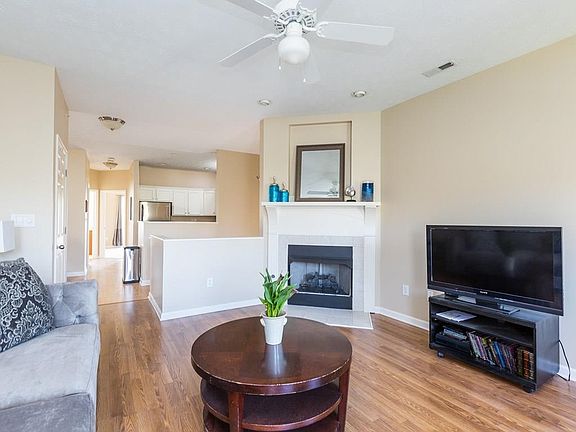 4th image of 6584 Reserve Dr #8