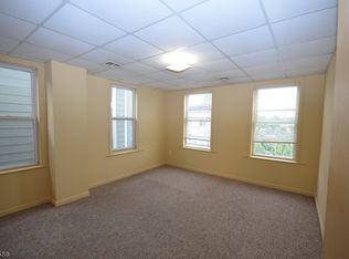 101 Center St #4, Garwood, NJ 07027