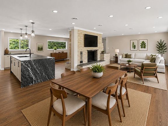 4th image of 938 Ladd Rd