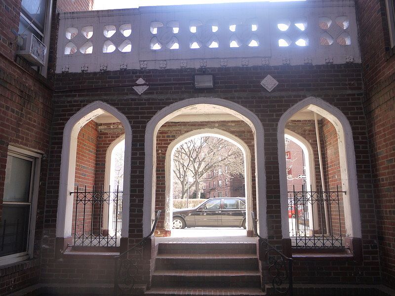 1st image of 580 E 17th St APT 4F
