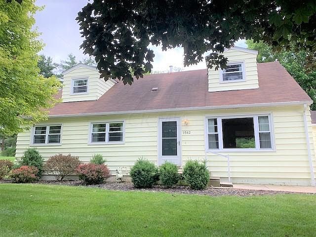 1st image of 1562 Lynn Dr