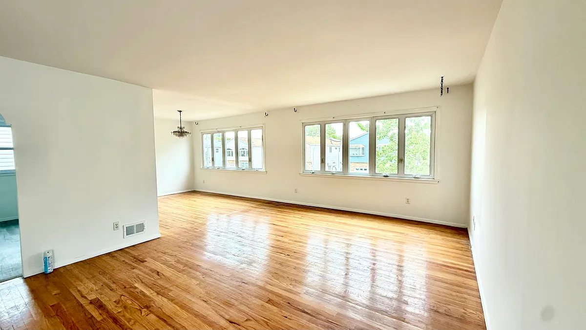 Building Photo - 35 Jaffe St #2