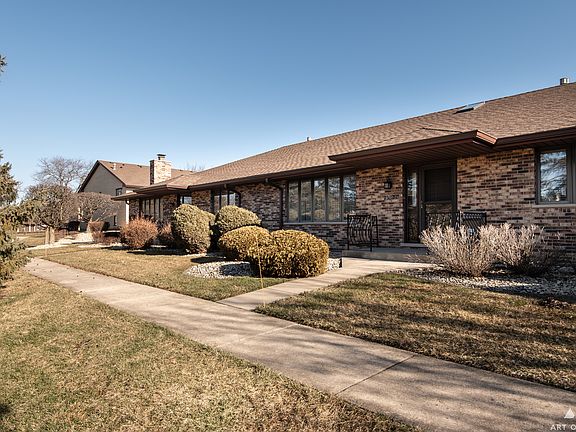 2nd image of 16012 Pine Dr