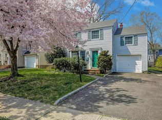 49 N Summit Ave, Chatham, NJ 07928