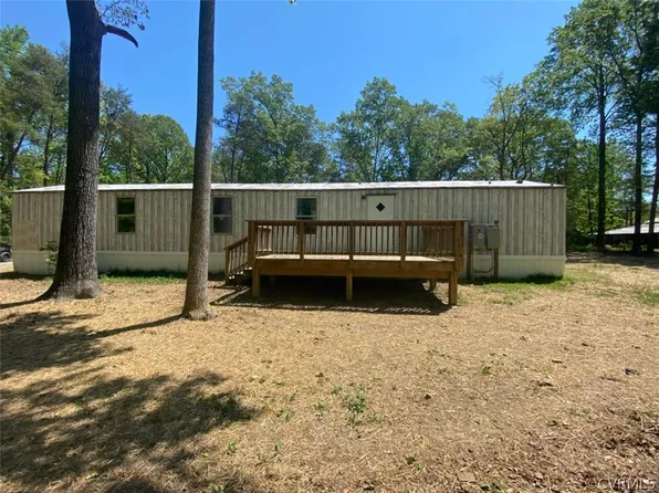 2196 Powcan Rd, Bruington, VA 23023