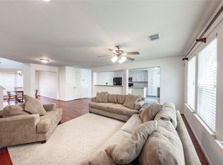 13907 Bonnetbriar Ln, Sugar Land, TX 77498