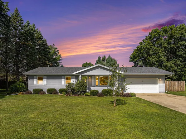 56808 Bow Dr, Three Rivers, MI 49093