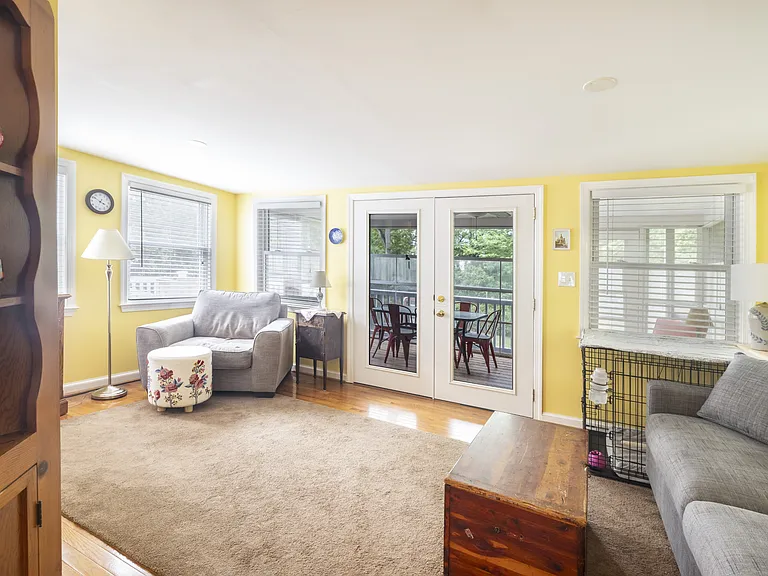 1815 Belvedere Blvd — Photo 9