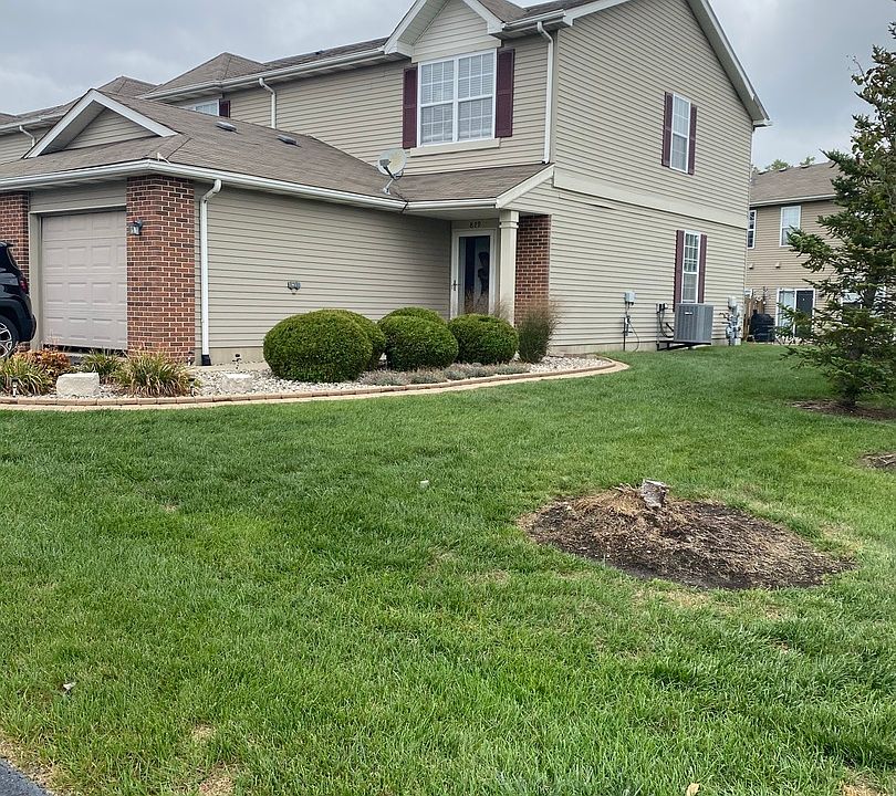 1st image of 879 Flagstone Dr #1