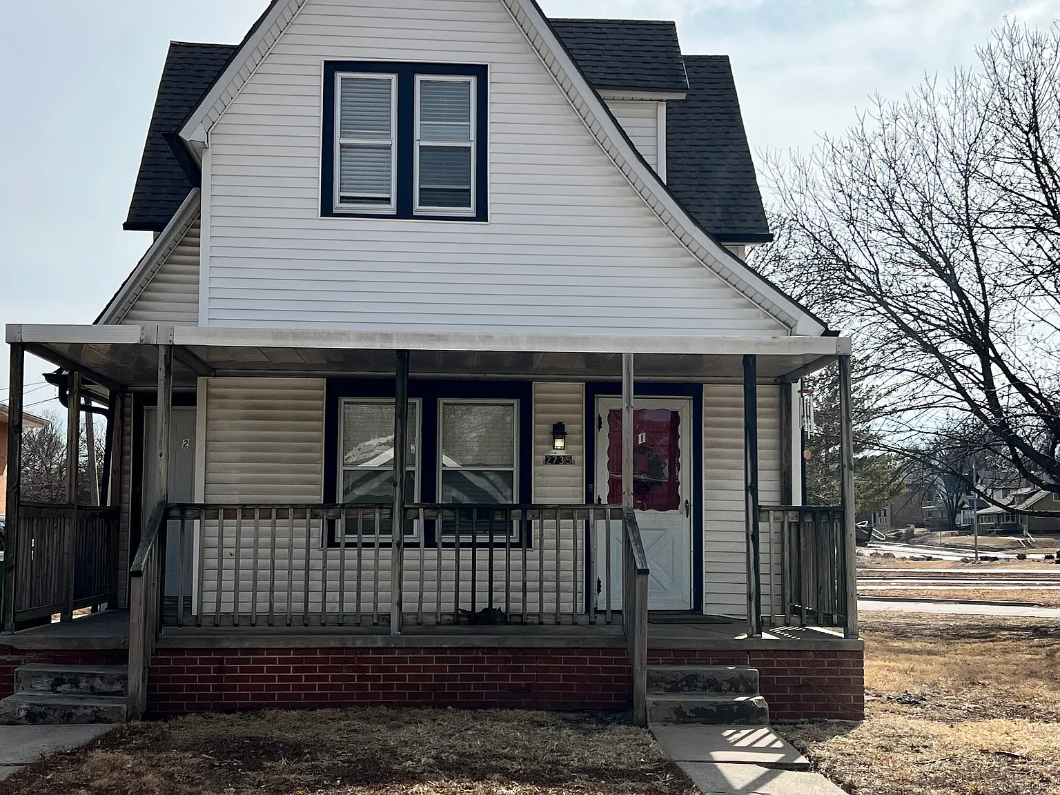 2 bed, 860 sqft, $910 — Photo 2