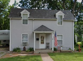 215 S Spring St, Perryville, MO 63775