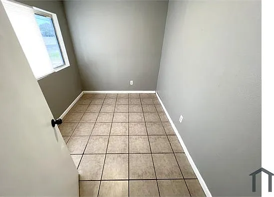 3216 Hurley Way — Photo 9