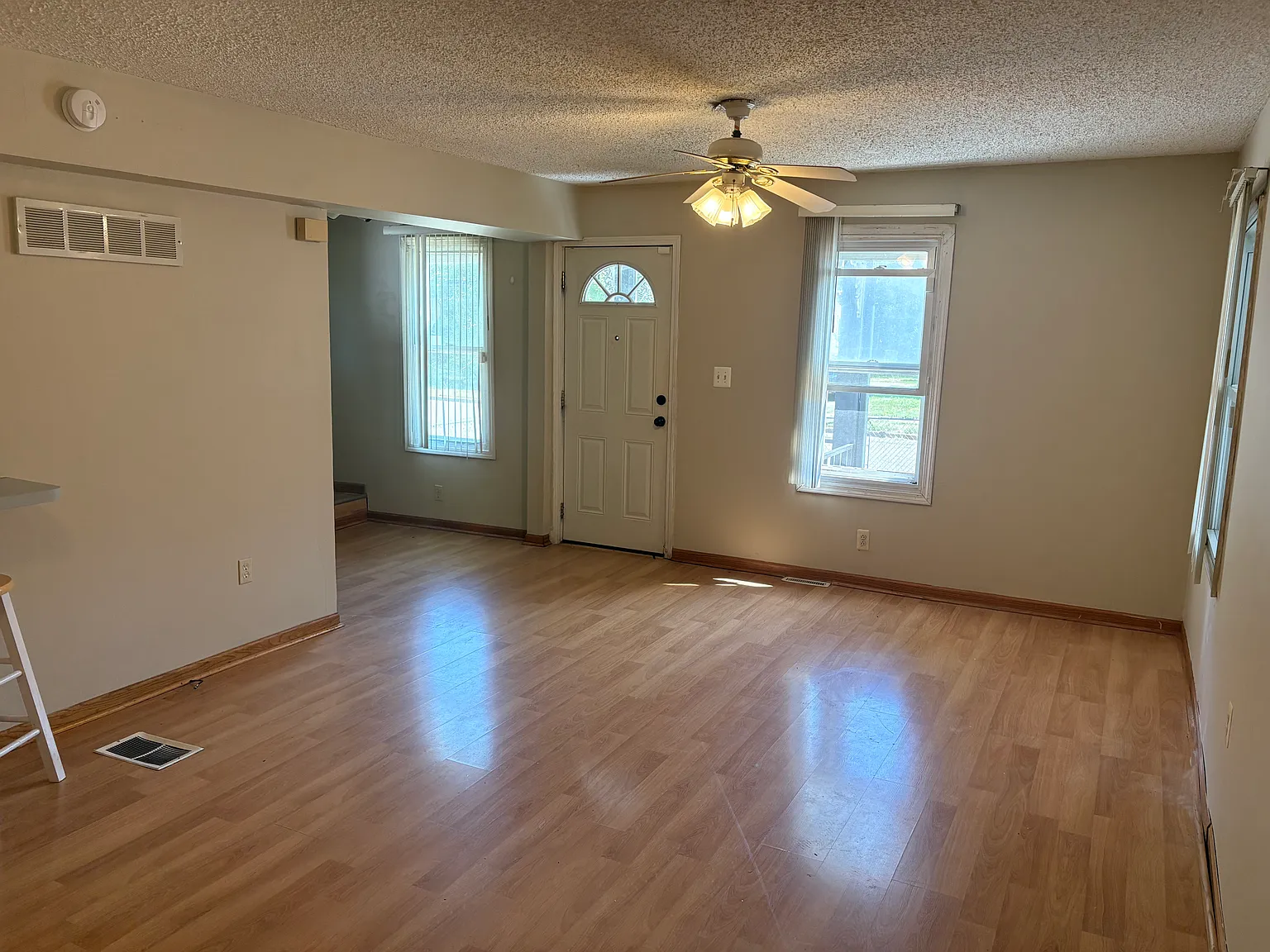 208 S Edith Street — Photo 3