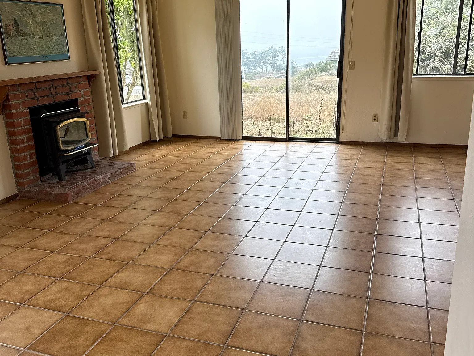3 bed, 1275 sqft, $2,400 — Photo 3