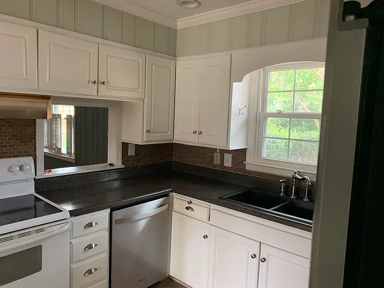 3138 Westminster Dr — Photo 8