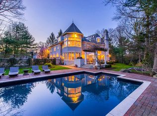 140 Birch Rd, Franklin Lakes, NJ 07417