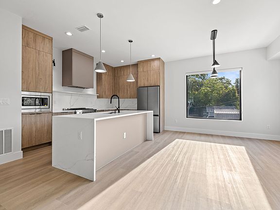 5th image of 2507 N Massachusetts Ave #1
