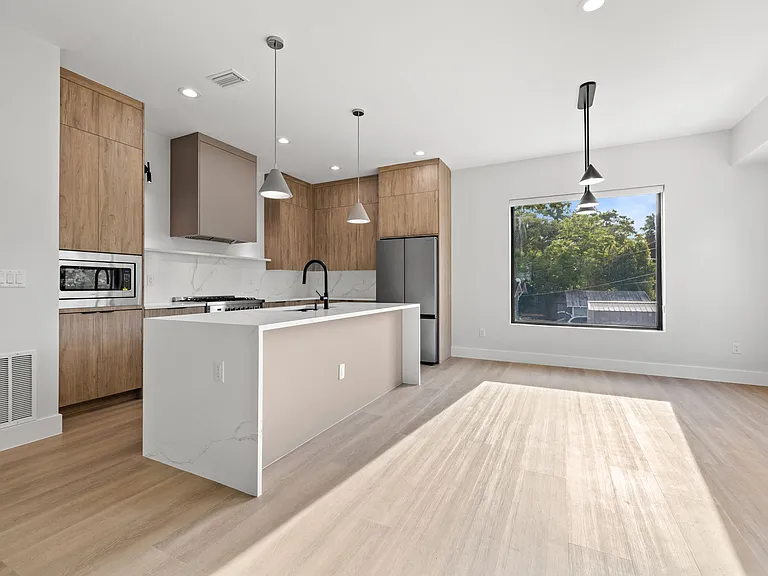 2507 N Massachusetts Ave #1 — Photo 5