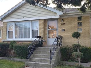 6257 W Addison St, Chicago, IL 60634