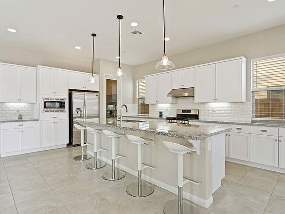 4th image of 5400 Cannes Ct