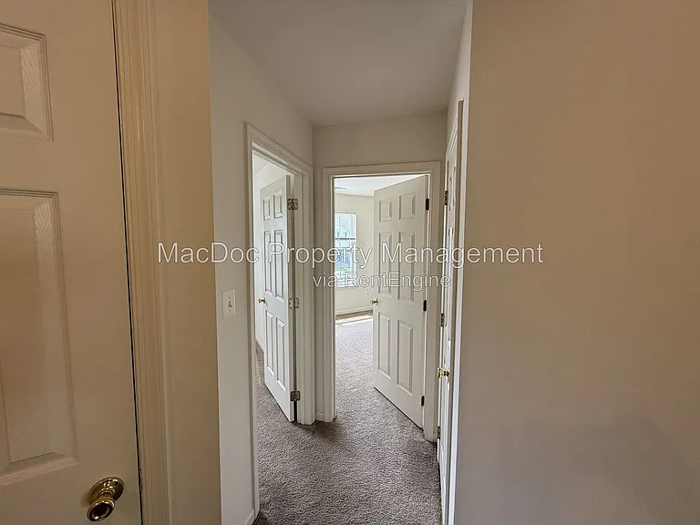 219 Merrill Ct — Photo 29