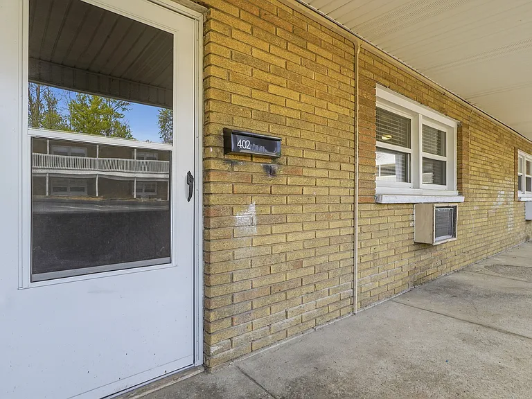 7569 Mentor Ave — Photo 24