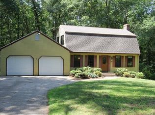 60 Crouch Rd, Amston, CT 06231
