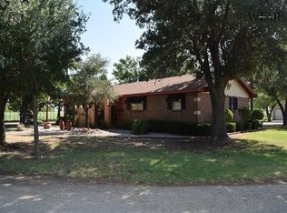 10957 Longley Rd, Iowa Park, TX 76367