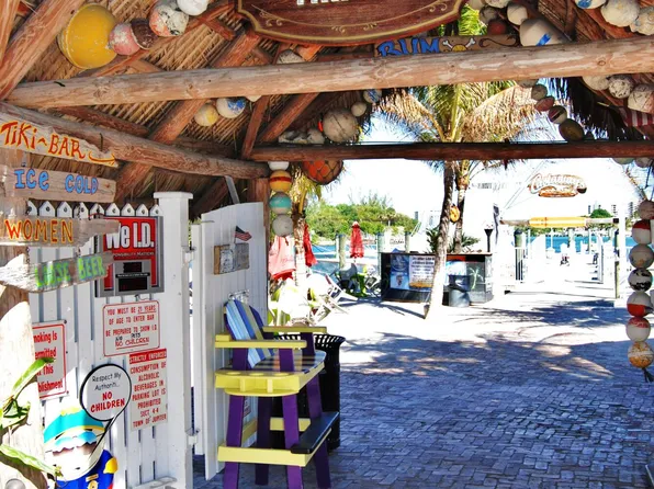 1202 Summer Winds Lane, Jupiter, FL 33458