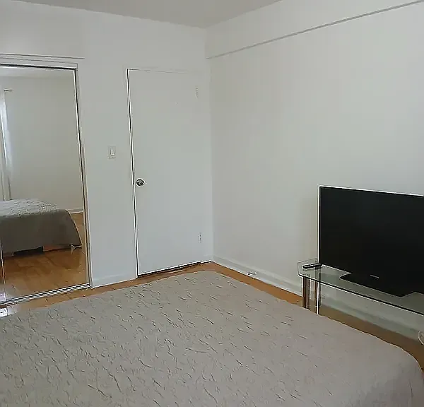 2906 Brighton 12th St #2B — Photo 2