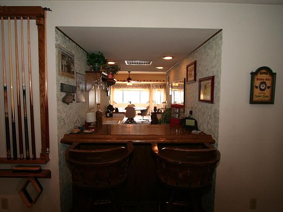 2nd image of 429 Feldstrasse Dr