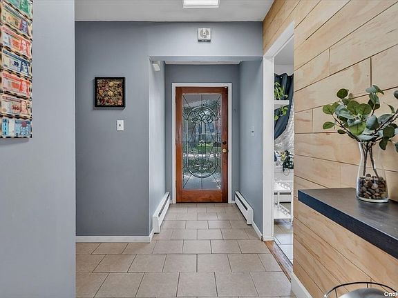 2nd image of 1 Rowe St