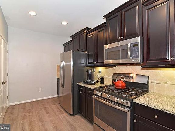 5th image of 42594 Sunset Ridge Sq