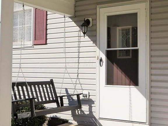 4th image of 151 Yehlshire Dr