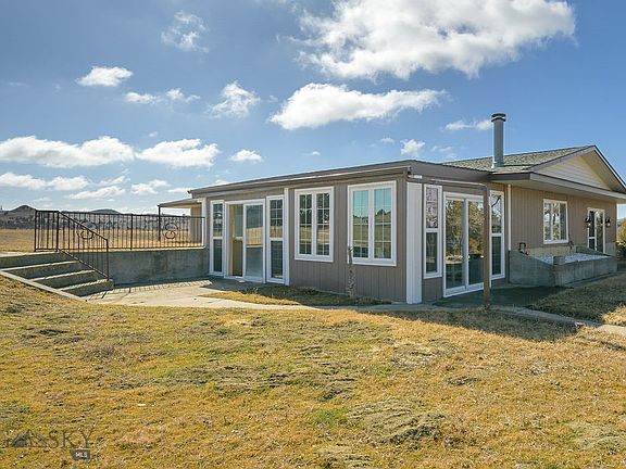 3rd image of 255 Smith Creek Rd