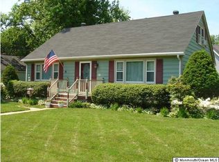 42 Lincoln Cir, Red Bank, NJ 07701