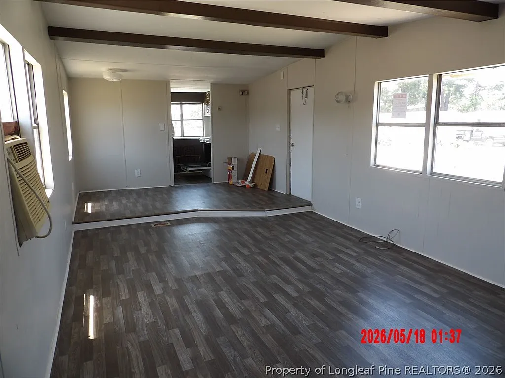 2 bed, 1.0 bath, 900 sqft, $800 — Photo 3
