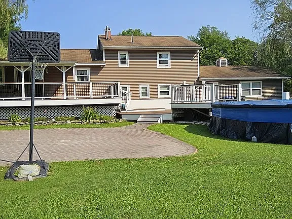 4 bed, $3,600 — Photo 4
