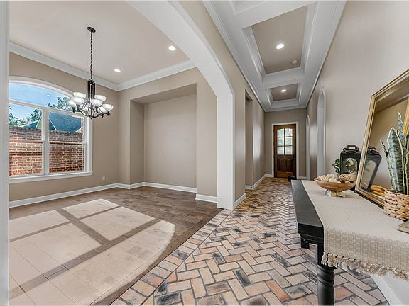 3rd image of 3402 Chinquapin (pvt) Ct