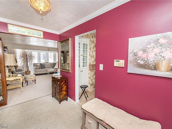 4th image of 2631 Windy Hill Dr