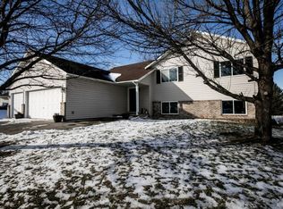 16049 Goodview Ct, Lakeville, MN 55044