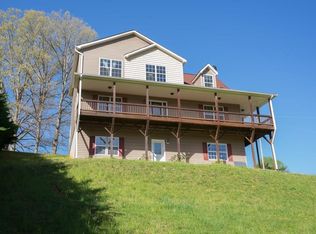 5 Nations Creek Rd, Whittier, NC 28789