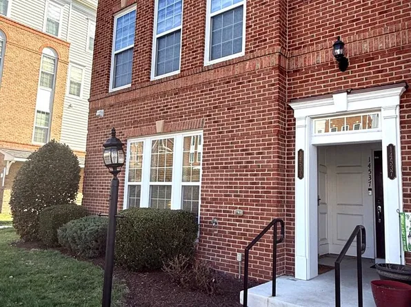 14535 Barkham Dr, Woodbridge, VA 22191