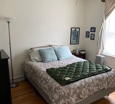 4th image of 4715 N Winchester Ave #618